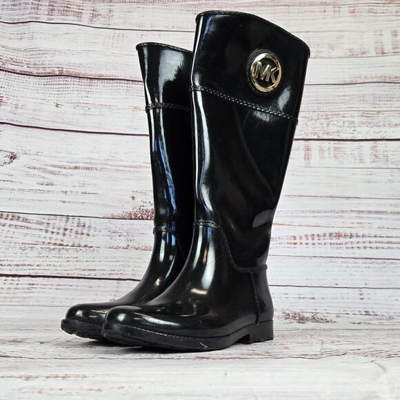 Michael KORS Rain Boots Iconic Logo Charm Sz 7 Pull on Rubber Waterproof Outdoor - Picture 1 of 9